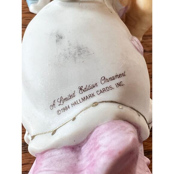 1984 Hallmark Limited Edition Classical Angel - Picture 4 of 5